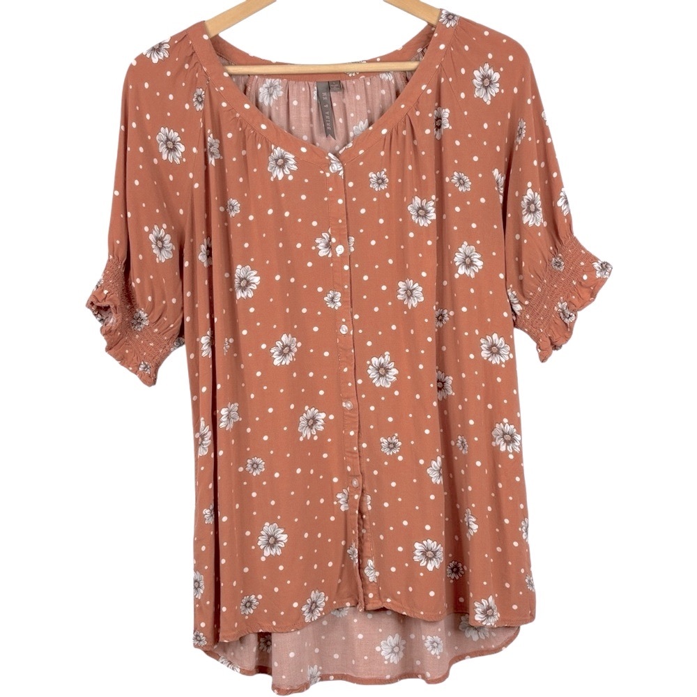 Brina & Em Orange & White Flower Pattern Button Down Short Elastic Sleeve Blouse